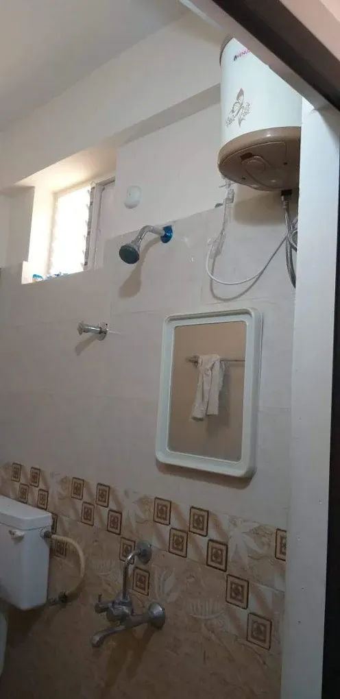 Lakshtriveniexecutivemenshostel 3