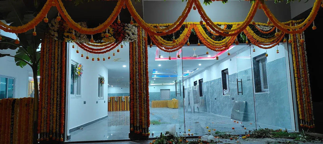 R3 LUXELOOM COLIVE 3