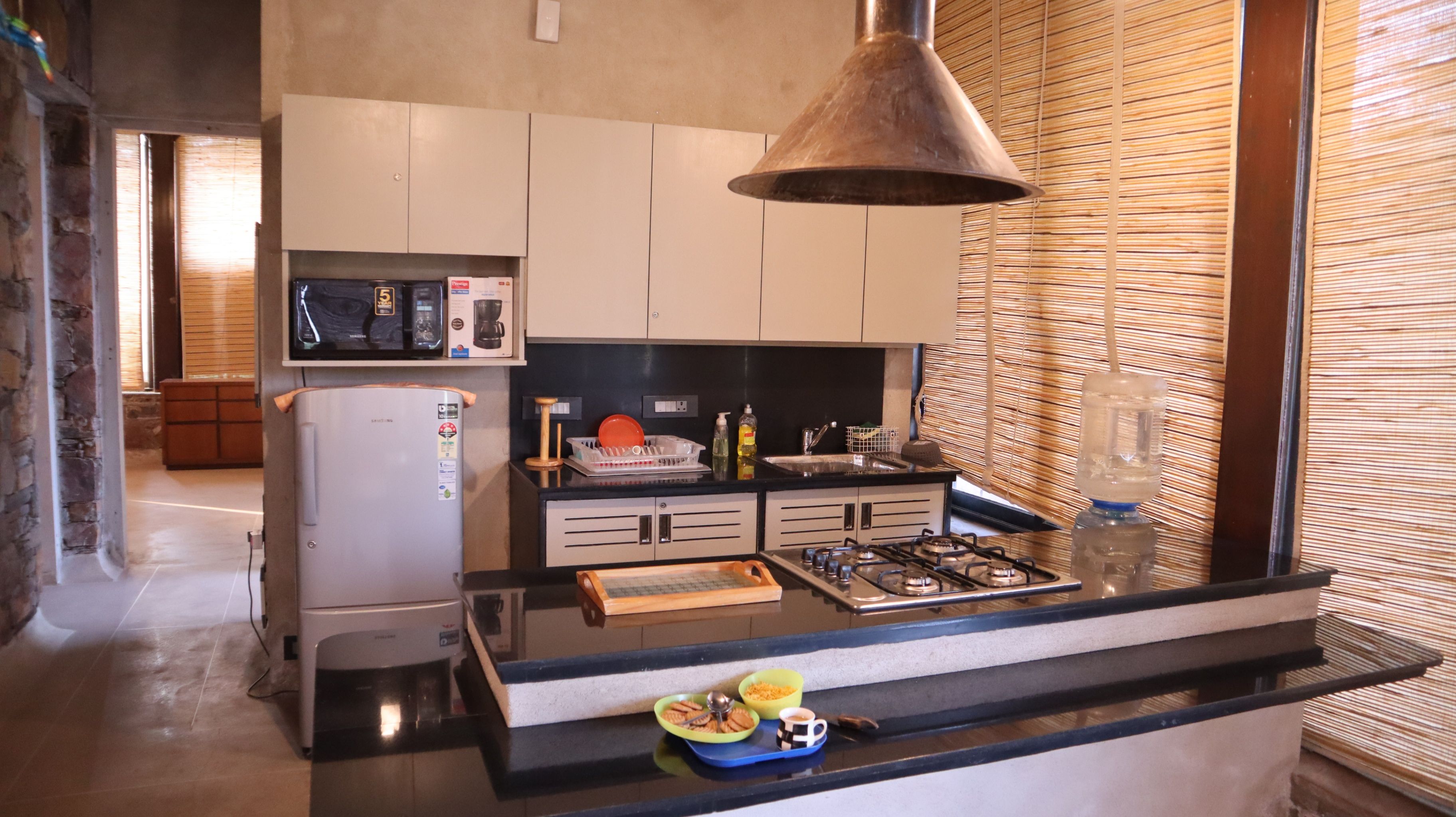 full kitchen · workspace · power backup