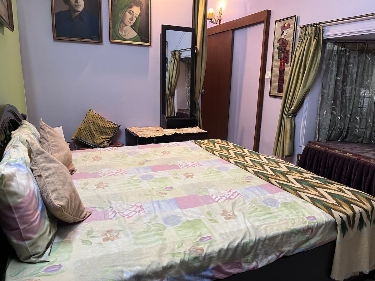 Second bedroom
