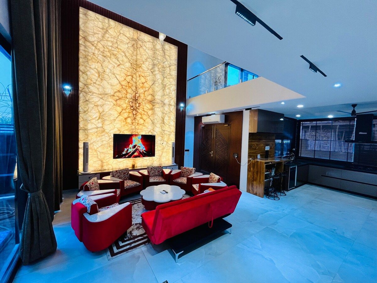kitchen counter · washer and dryer · private entrance