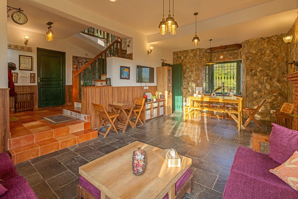 Living room image 3