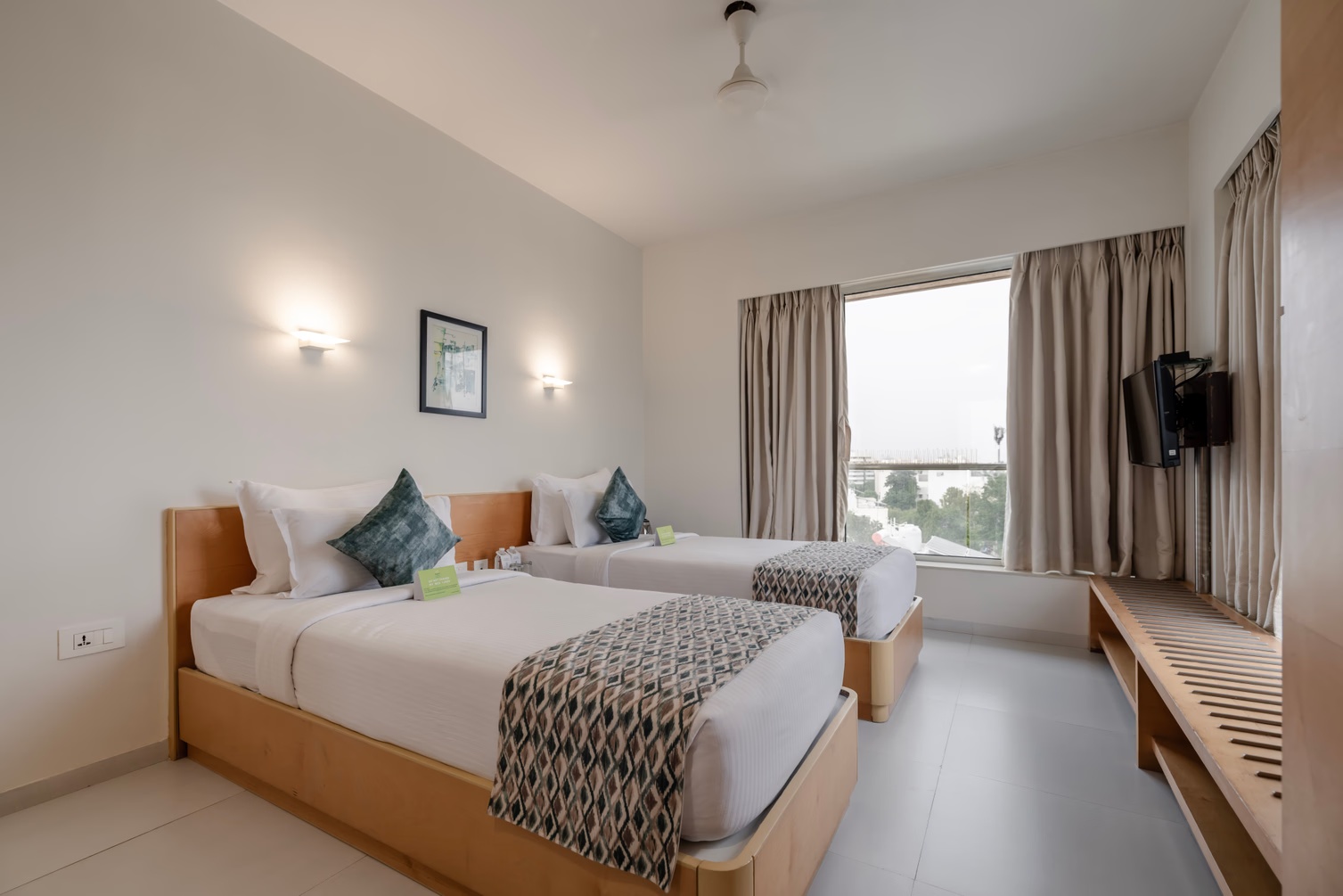 Corporate Business Room (Lounge Sharing Apartment) at Quality Inn Patria Suites, Rajkot - Photo 3