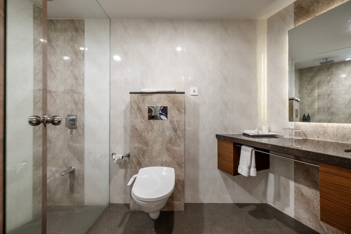 Luxury Suite at Quality Inn Patria Suites, Rajkot - Photo 3