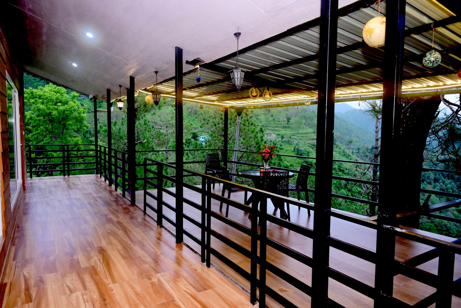 Iktara Inn - Ghorakhal | Best Homestay Near Kainchi Dham, Nainital photo 8
