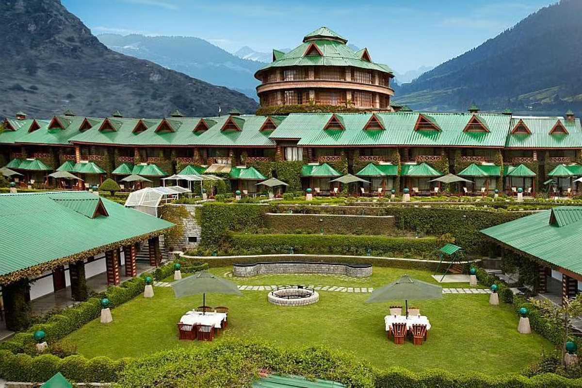 Club Mahindra White Meadows photo 10