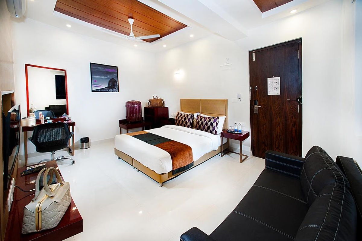 Raj Residency photo 2