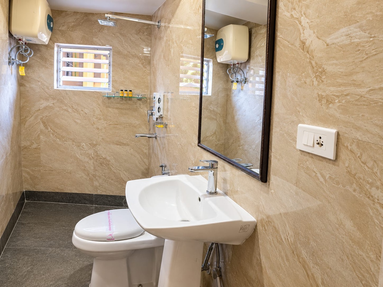 Deluxe Twin Room at Semayra Zambala Retreat & Spa, Darjeeling - Photo 3
