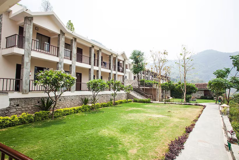 Sterling Riverview Jim Corbett photo 5