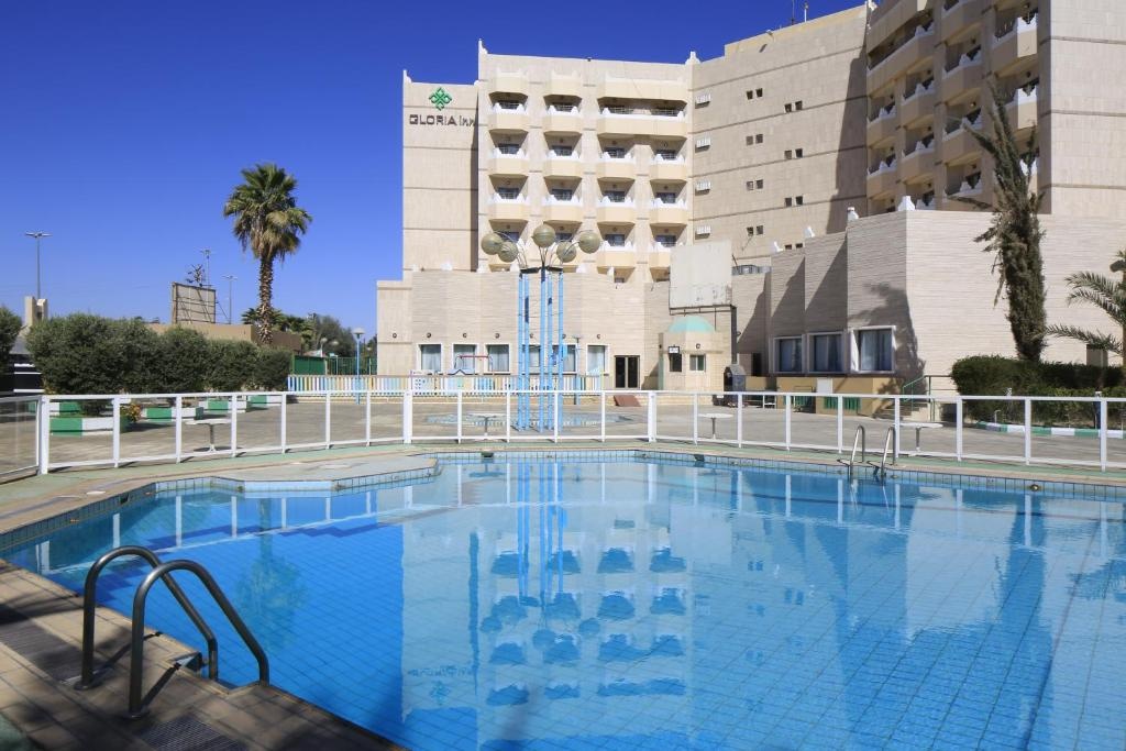 Royal Suite with Pool View at Al Rabea Hotel - Photo 2