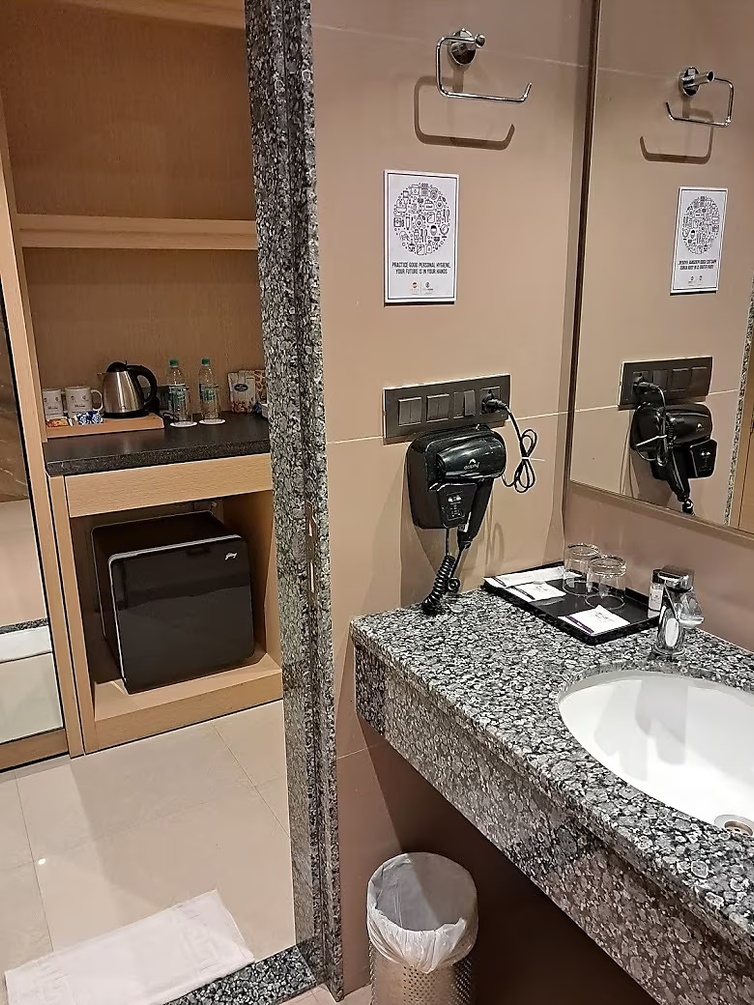 Click Hotel Bangalore - International Airport photo 5