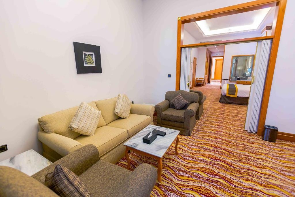 Chalet at Taif Iridium Hotel - Photo 2
