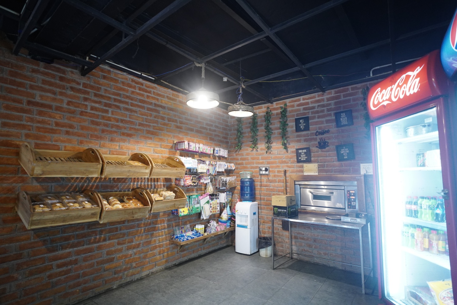 HOTEL SHIRAZ - Best Hotel | Restaurant | Top Bakery in Bhadohi photo 7