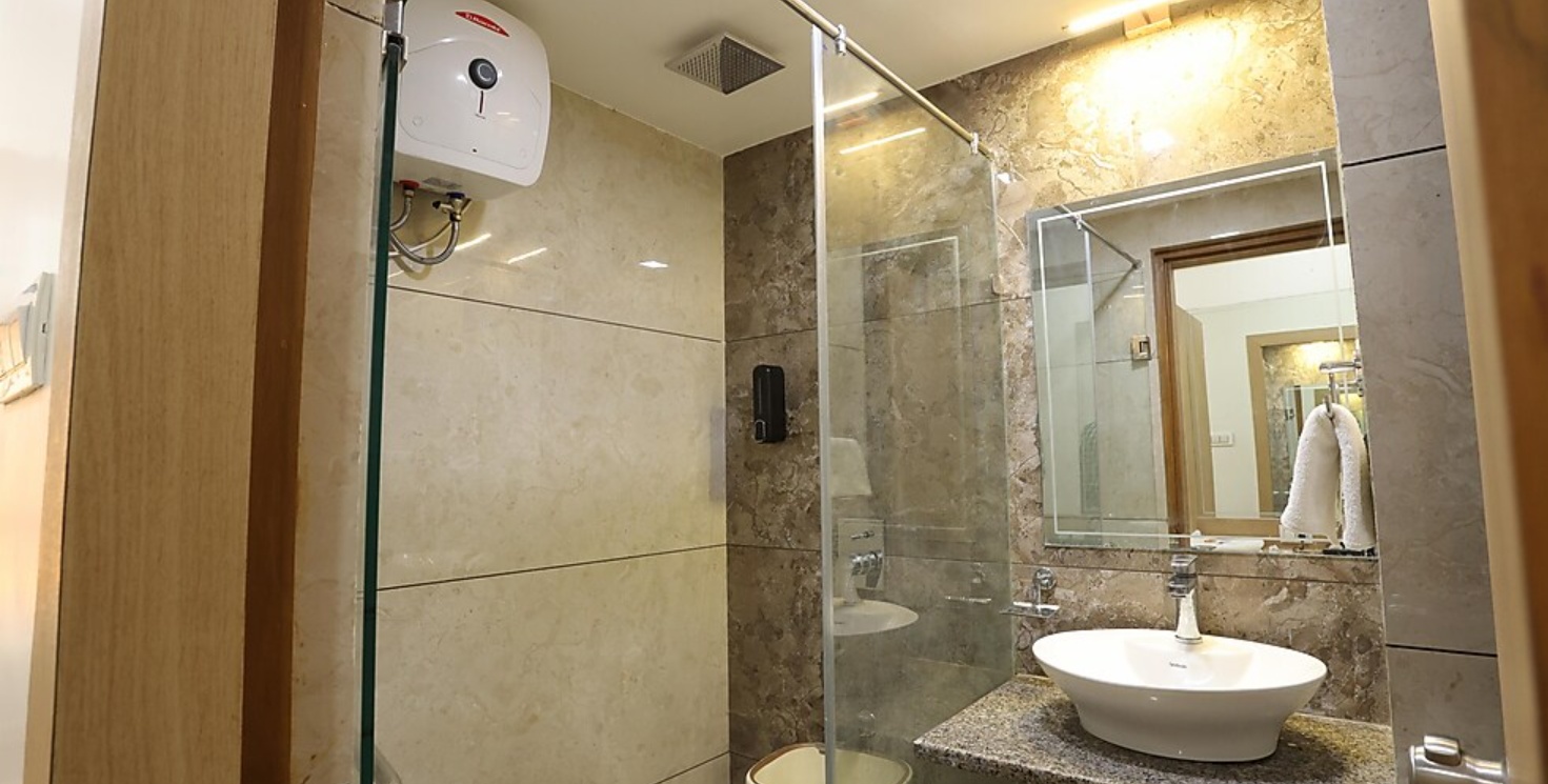 Deluxe Ac at HOTEL PTC - Photo 3