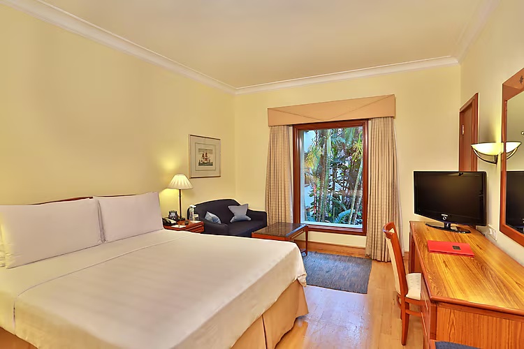 Fern Classic Suite, 1 King Bed at The Fern An Ecotel Hotel, Kochi - Photo 2