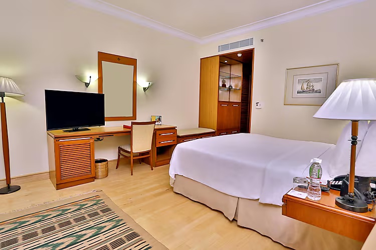 Winter Green Room, 1 King Bed at The Fern An Ecotel Hotel, Kochi - Photo 2