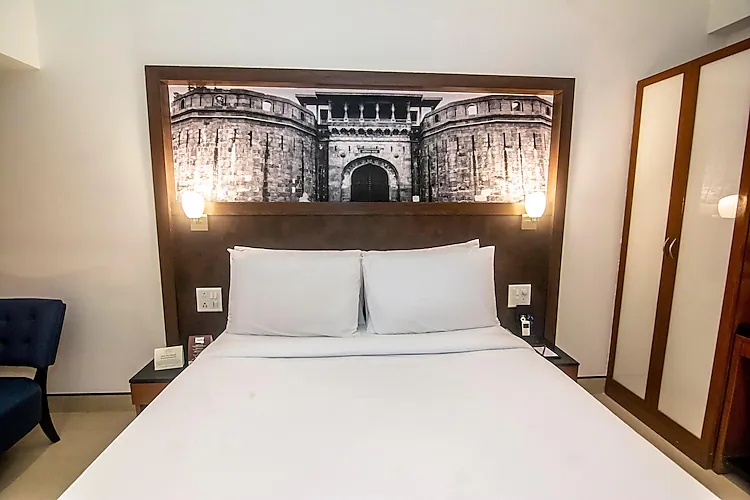 Winter Green Premium Room, 1 King Bed at The Fern Residency Woodland Pune - Photo 2