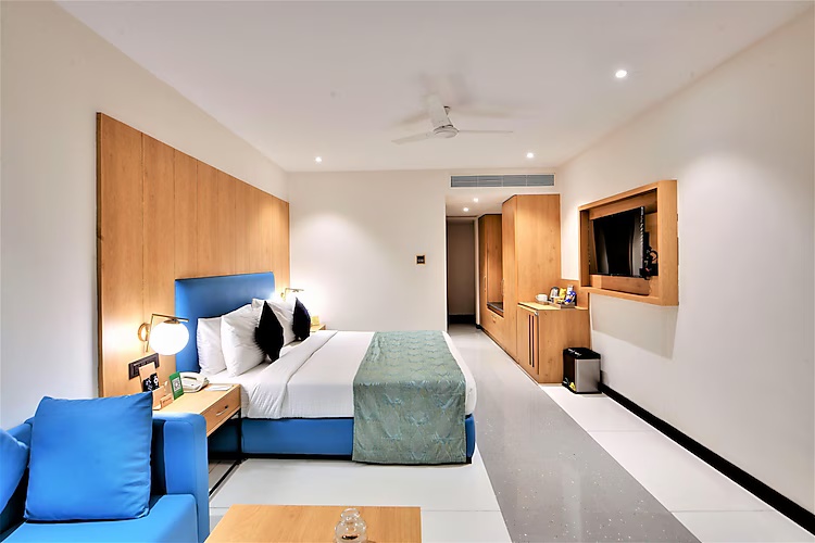 Winter Green Premium Room, 1 King Bed at The Fern Residency, Subhash Bridge, Ahmedabad - Photo 2