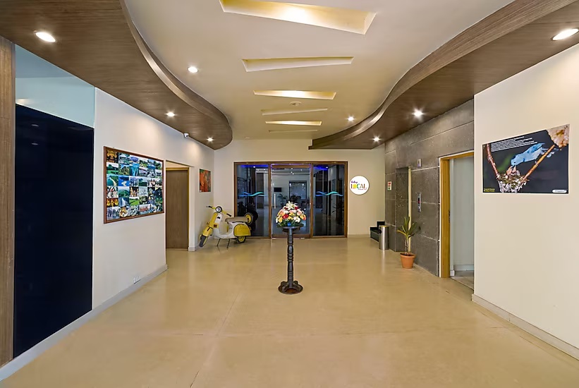 Sterling Karwar photo 4