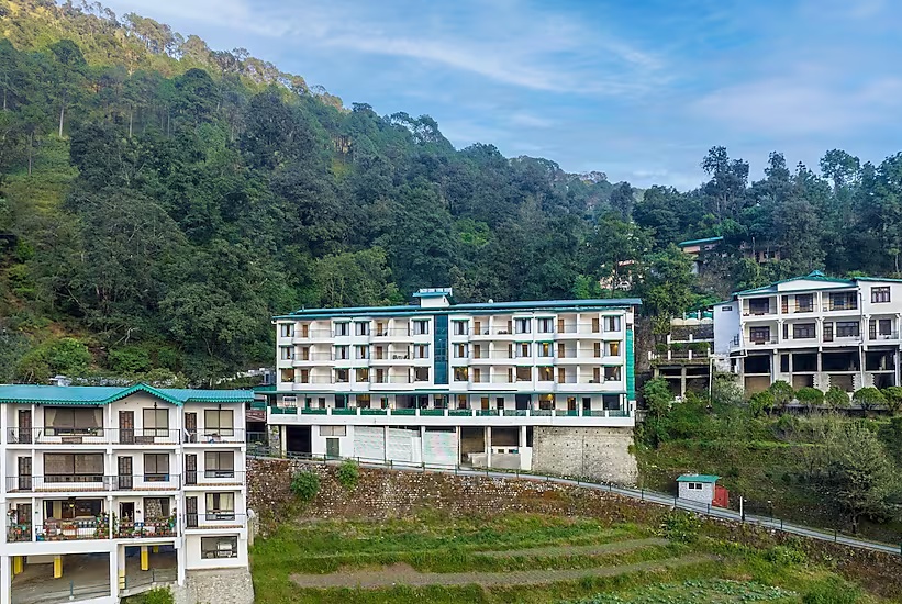 Sterling Nainital photo 4