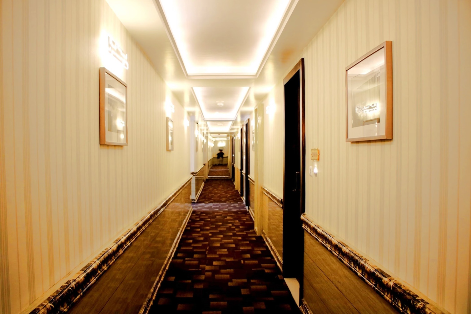 Pinnacle by Click Hotels photo 6