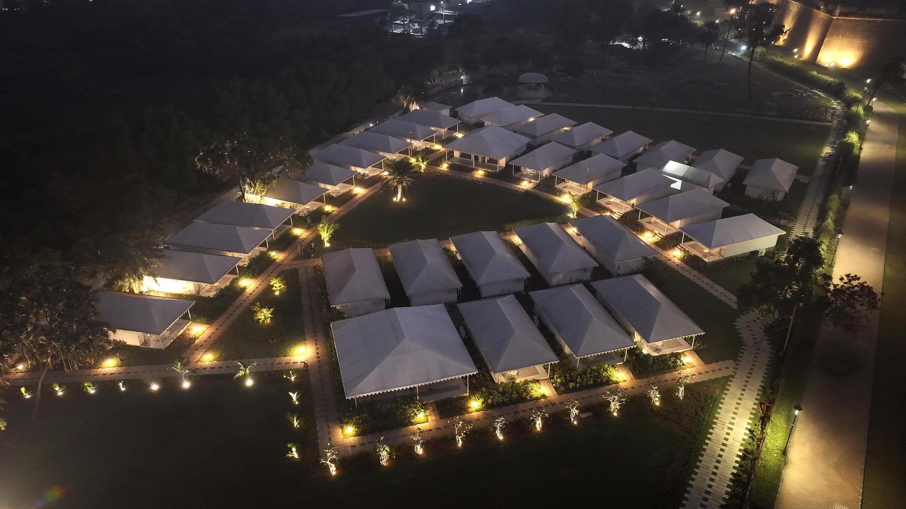 The Fern Seaside Luxurious Tent Resort, Daman photo 12