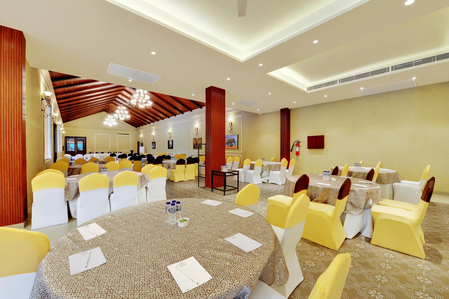 Debu's The Fern Resort & Spa Jim Corbett photo 11
