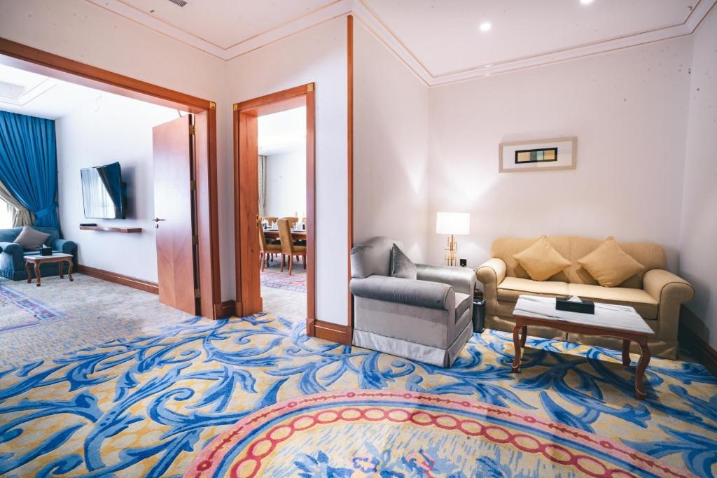 Royal Suite at Taif Iridium Hotel - Photo 2