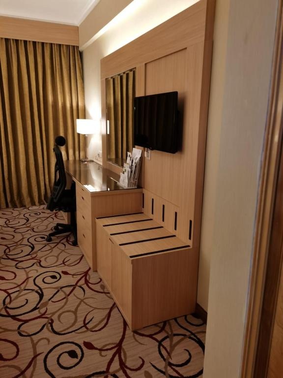 Twin Room with Pool View at Al Rabea Hotel - Photo 3
