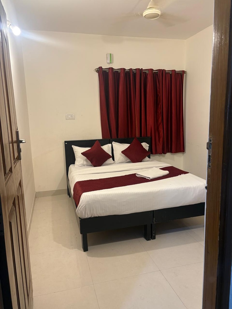 DELUXE ROOM at SM Stay Inn - Photo 2