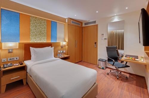 Winter Green Premium Room, 1 King Bed at The Fern, Kolhapur - Photo 3