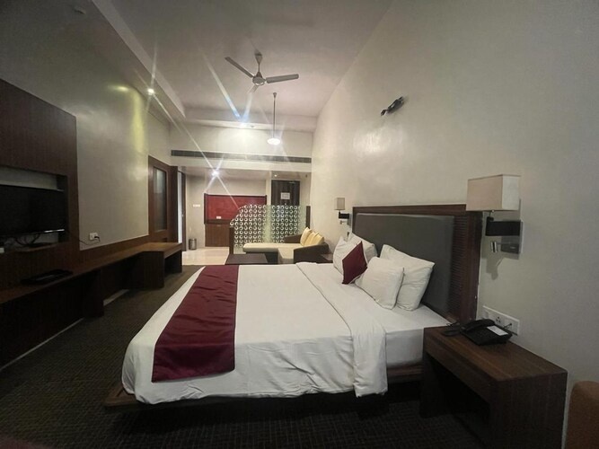 Fern Club Room at The Fern Residency, Kakinada - Photo 2