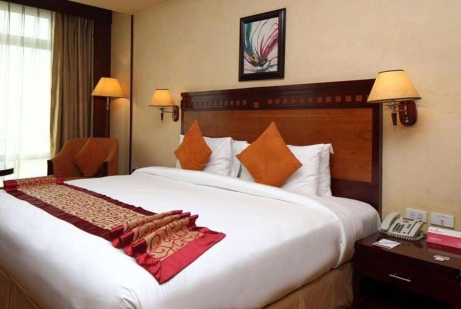 King Room with City View - Non-Smoking at Ramada by Wyndham Riyadh - Photo 3