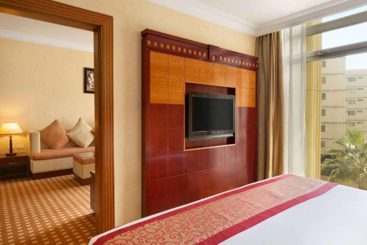 King Business Suite - Smoking at Ramada by Wyndham Riyadh - Photo 3
