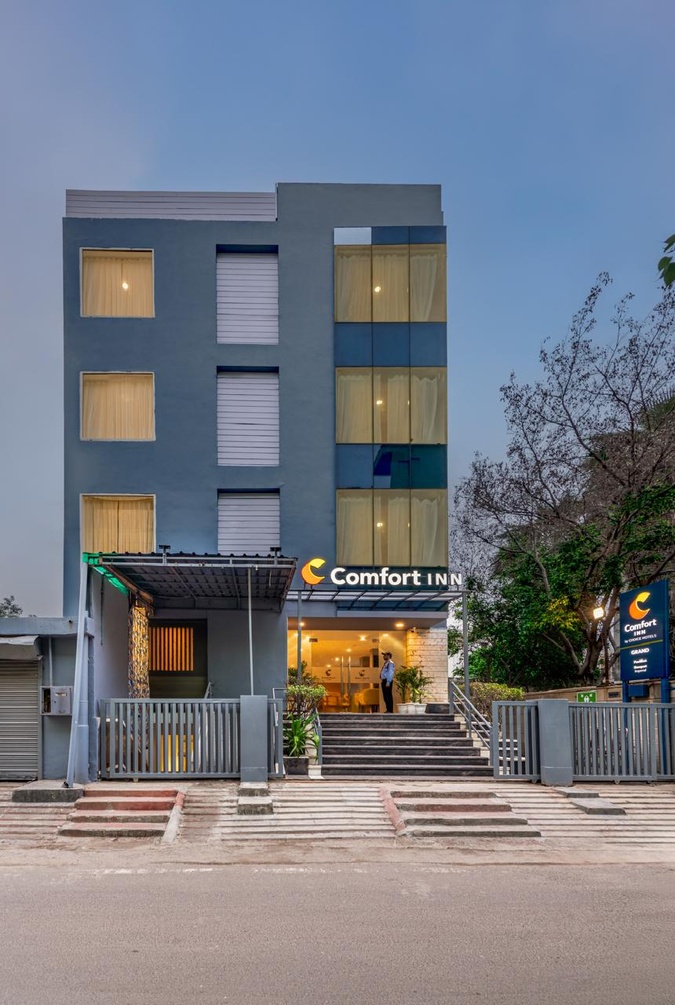 Comfort INN Grand photo 12