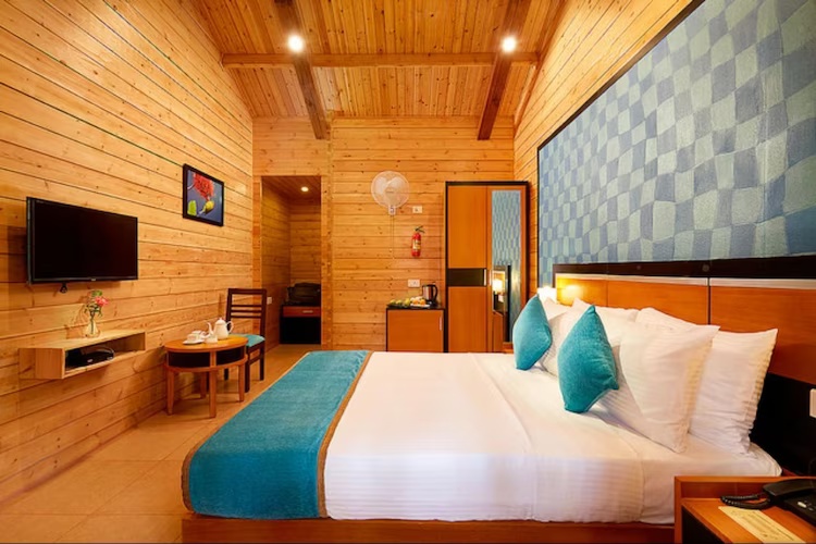 Classic Room with Garden View at Sterling Anaikatti - Photo 2