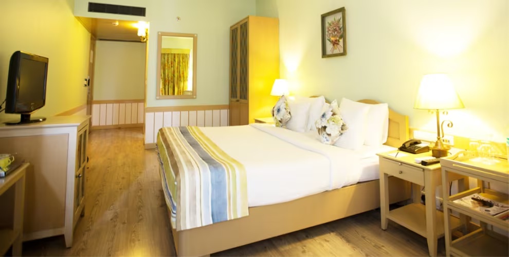 Winter Green Premium Room, 1 King Bed at E-Square The Fern - An Ecotel Hotel, Pune - Photo 3