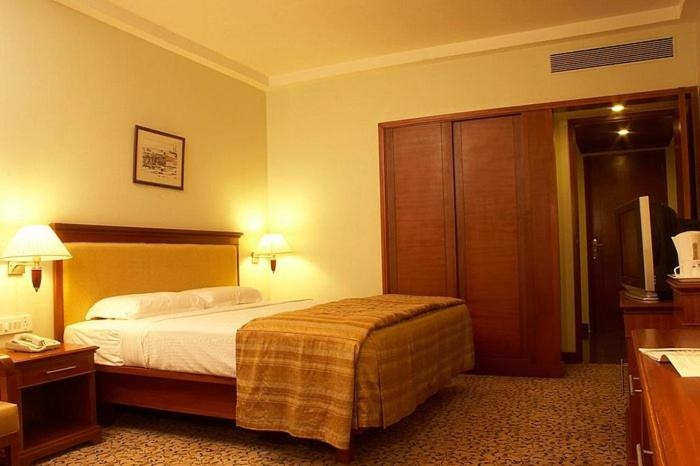 Family Room at Club Mahindra Golden Landmark Hotel - Mysuru, Karnataka - Photo 2