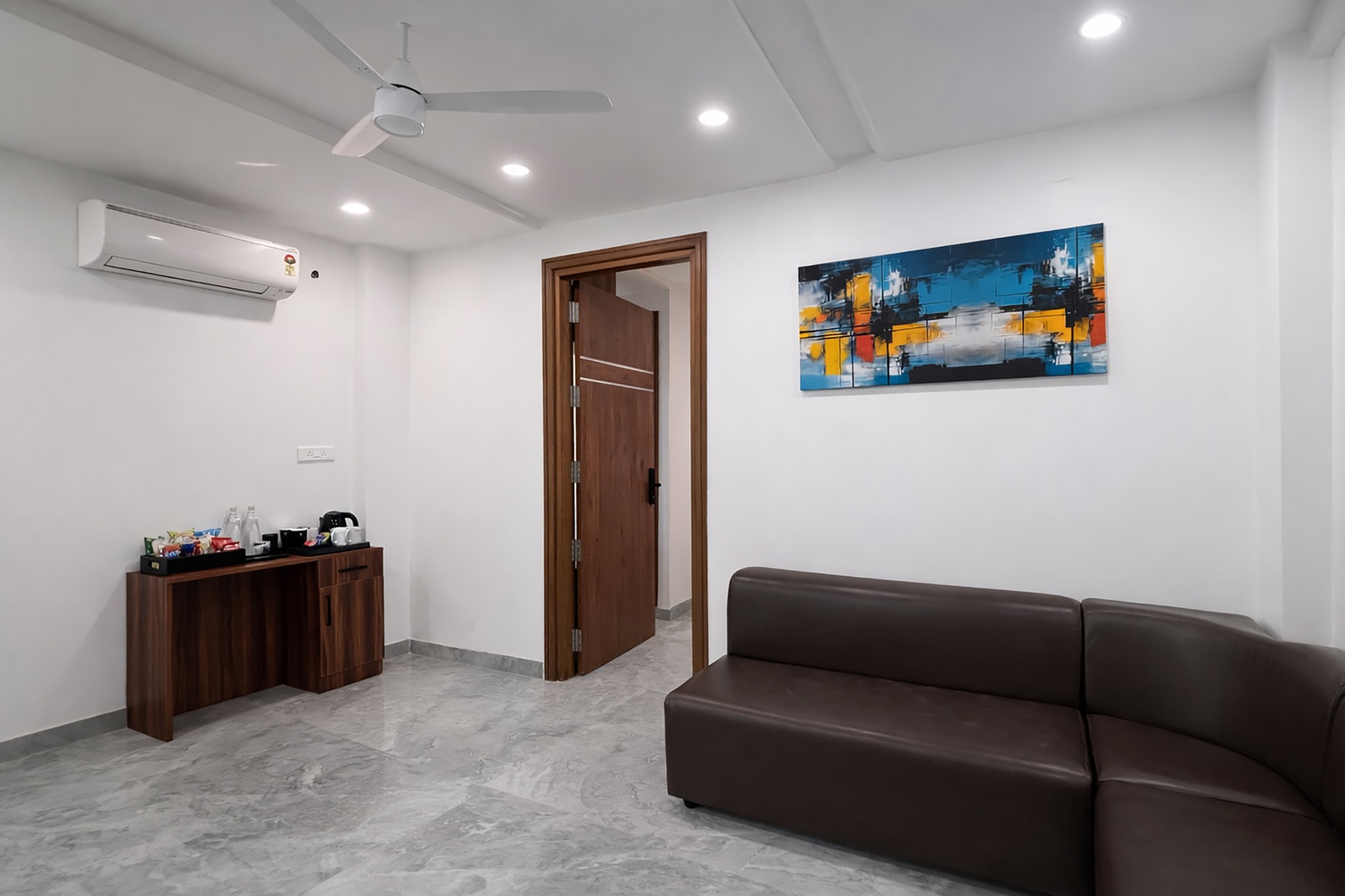 Suite Room at Click Hotel Gachibowli - Hyderabad - Photo 3
