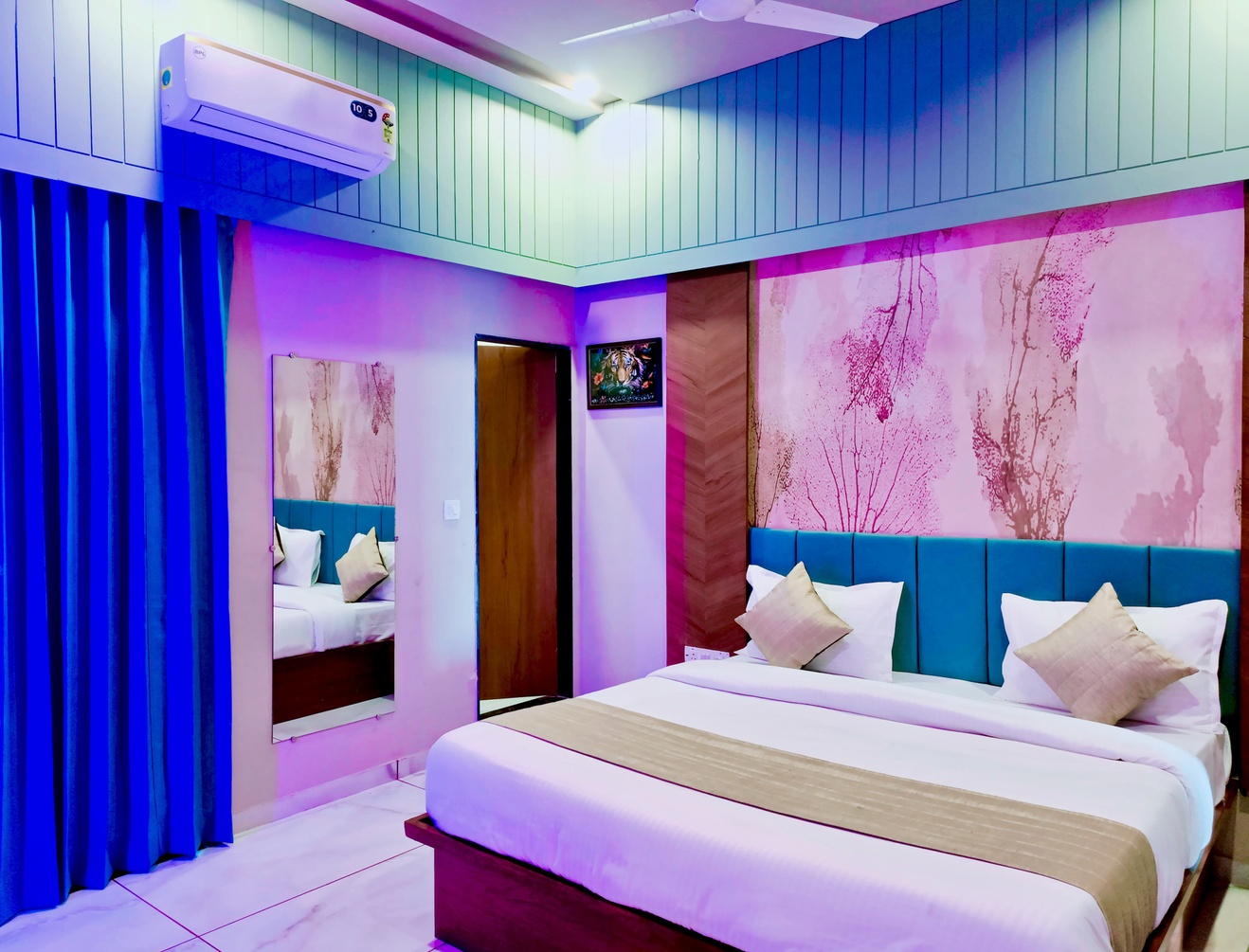 Hotel vinayak A/C Rooms photo 8