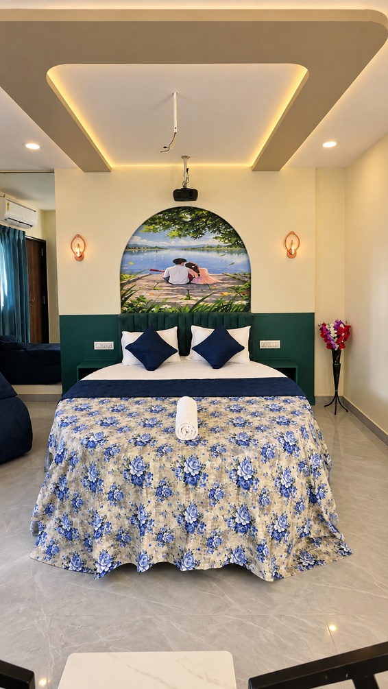 Premium Round bed projektar room at HILL TOP LUXURY LODGE - Photo 2
