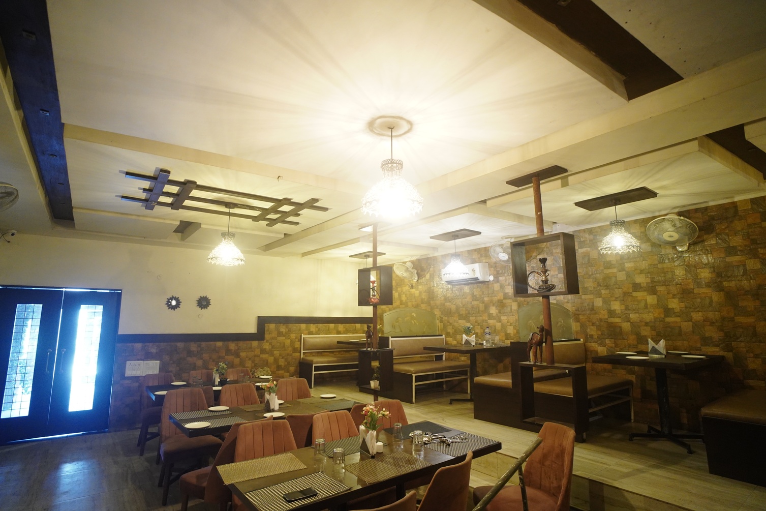 HOTEL SHIRAZ - Best Hotel | Restaurant | Top Bakery in Bhadohi photo 8