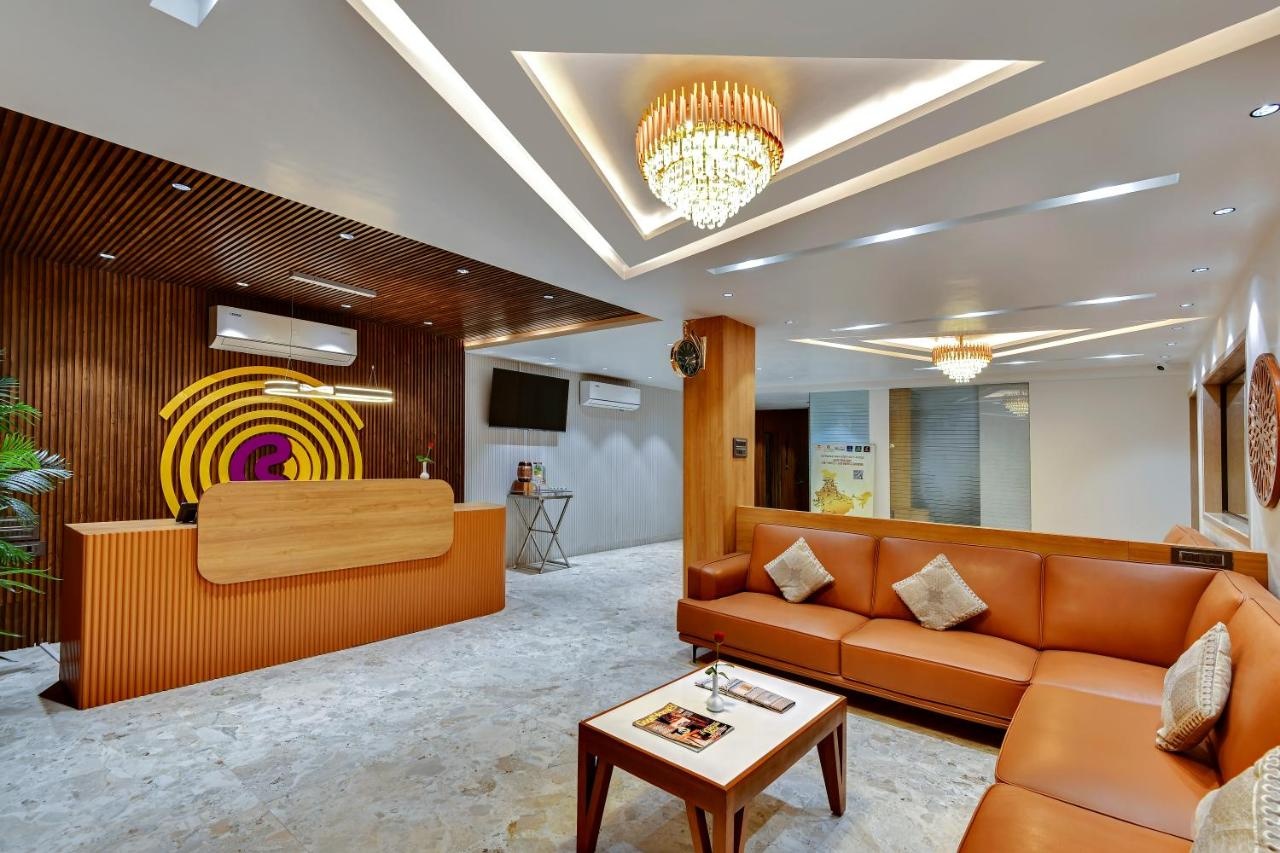 Click Hotel Royal Pearl, Galenda, Dahej photo 2