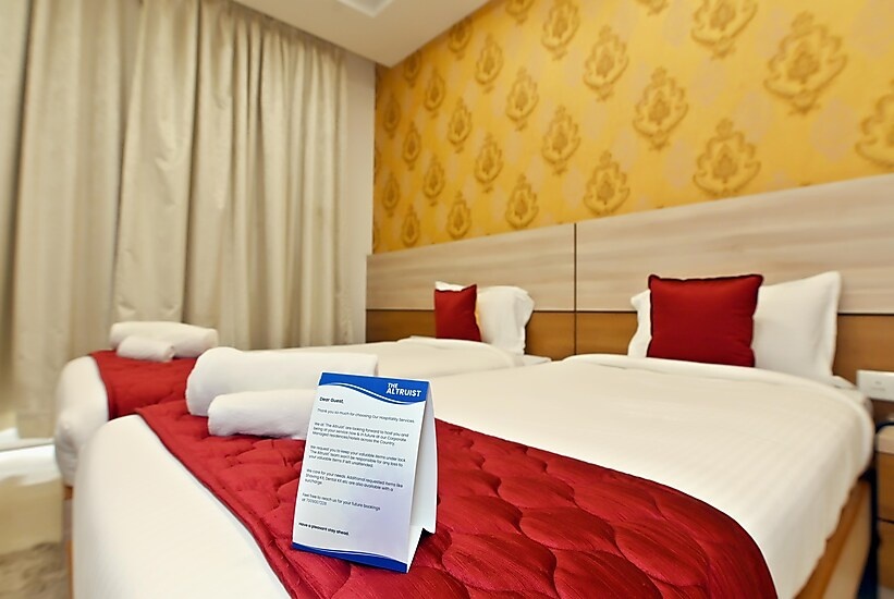 Deluxe Queen Room at The Altruist Business Stays (DLF Phase 3) - Photo 2