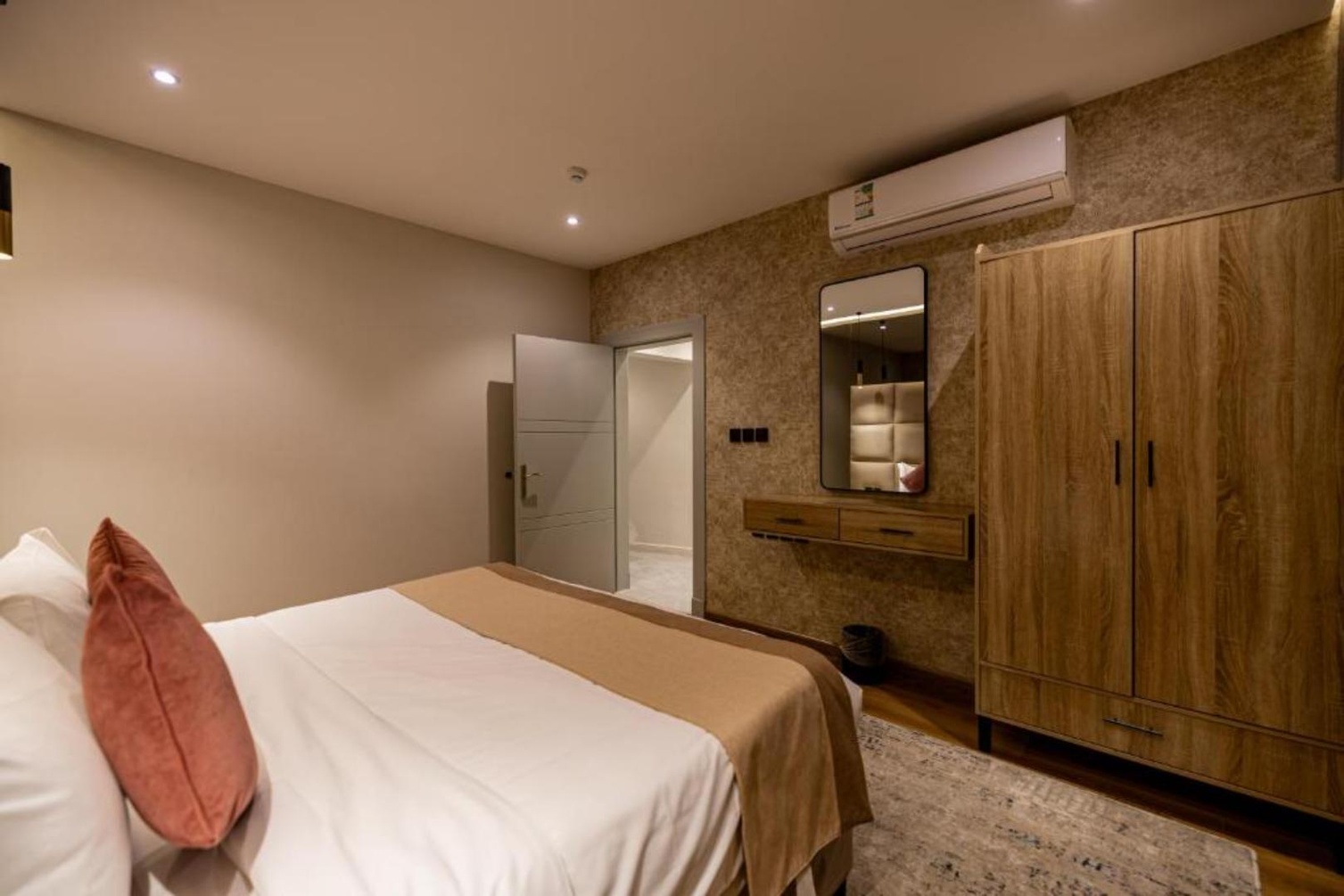 Three-Bedroom Apartment at XYZ Hotel Al Taawun - Photo 2