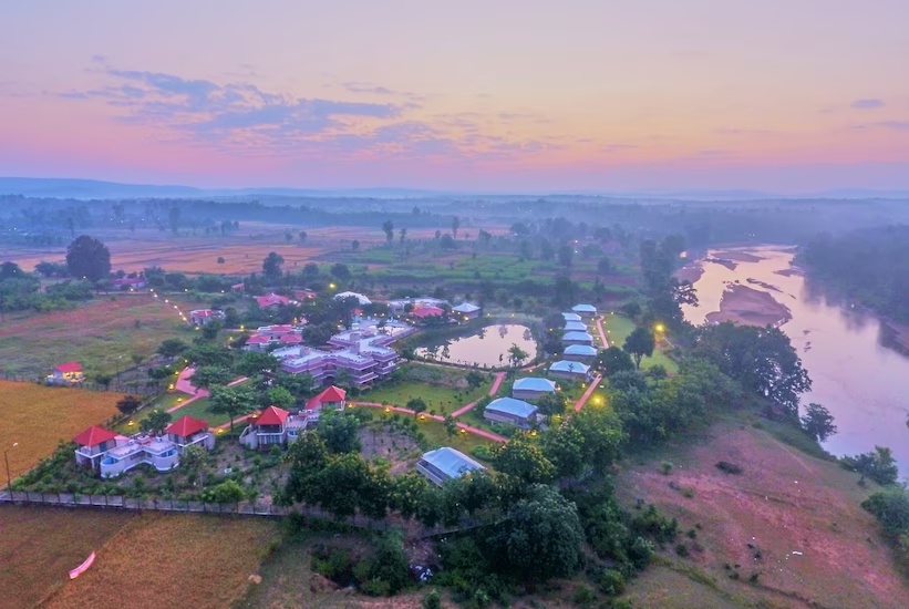 Sterling Kanha photo 5