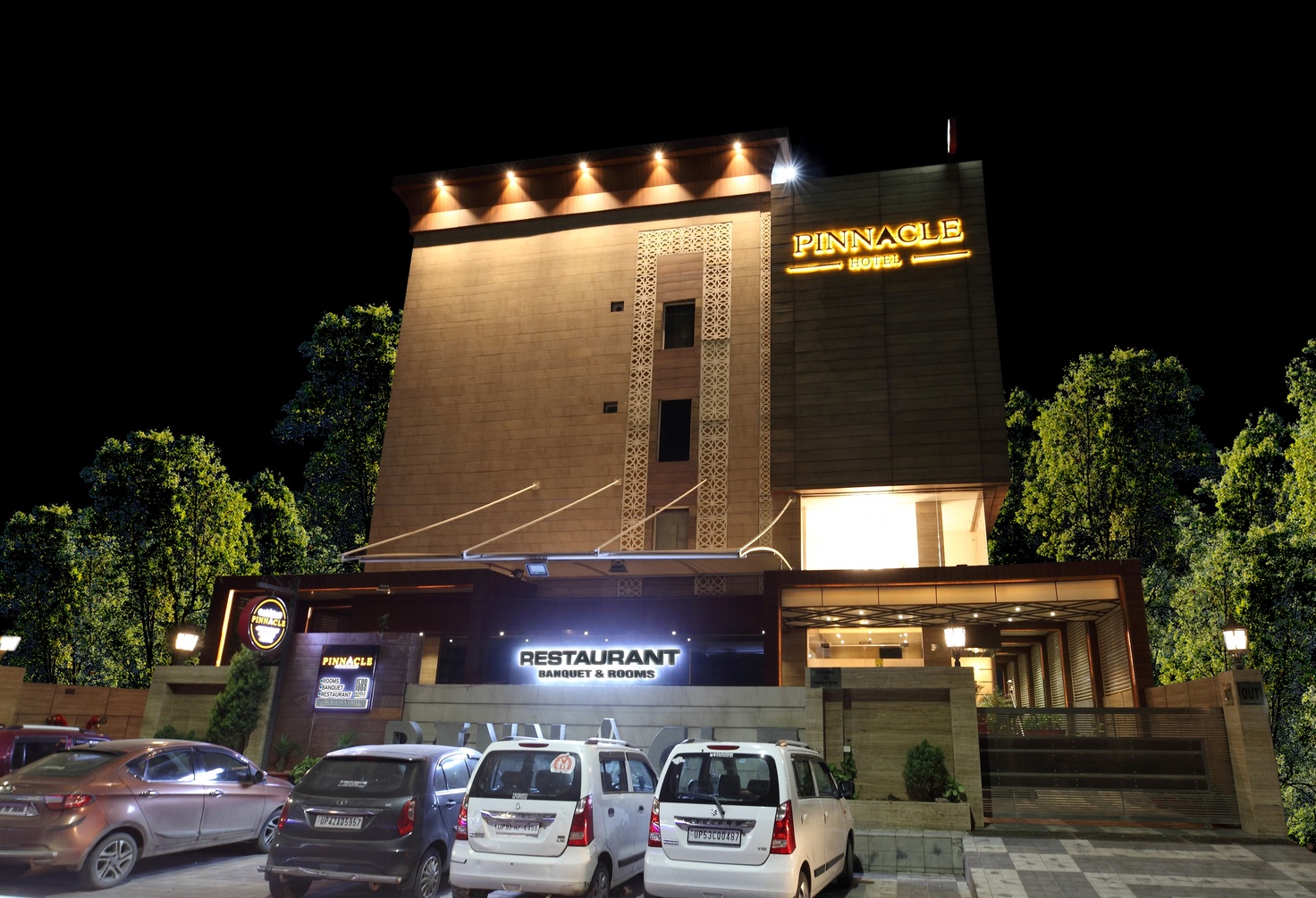 Pinnacle by Click Hotels photo 8