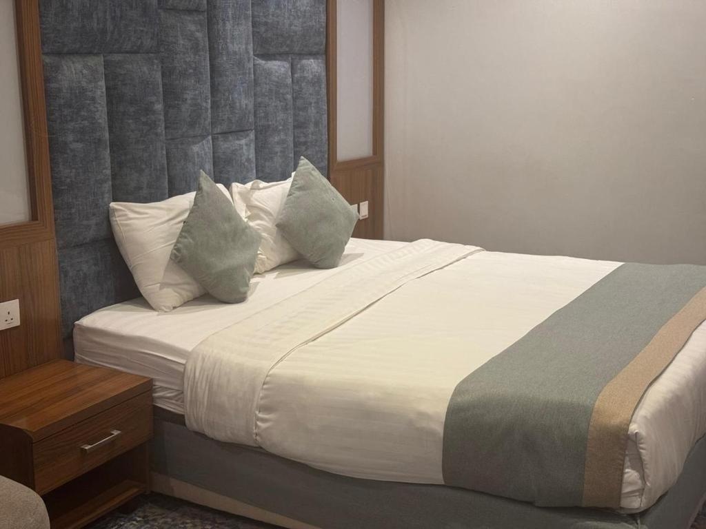 Economy Double or Twin Room at MALATH FAKHER For Serviced Apartments - ملاذ فاخر للشقق المخدومة - Photo 2