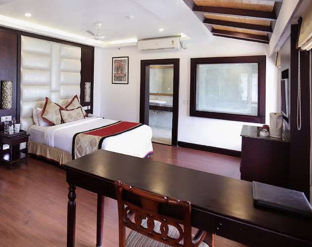 Valley view Classic Room with balcony at Sterling Gangtok - Orange Village - Photo 2