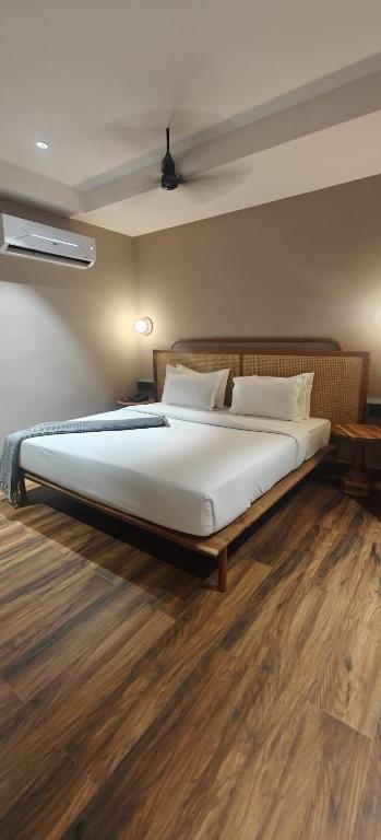 Deluxe Room Twin at The Beacon Hotel NIBM, Pune - Photo 2
